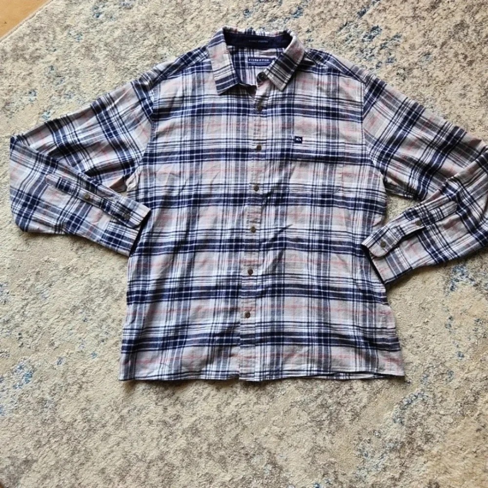 Fish Hippie Men's Size XL‎ Plaid Button Down Preppy Business Casual Shirt